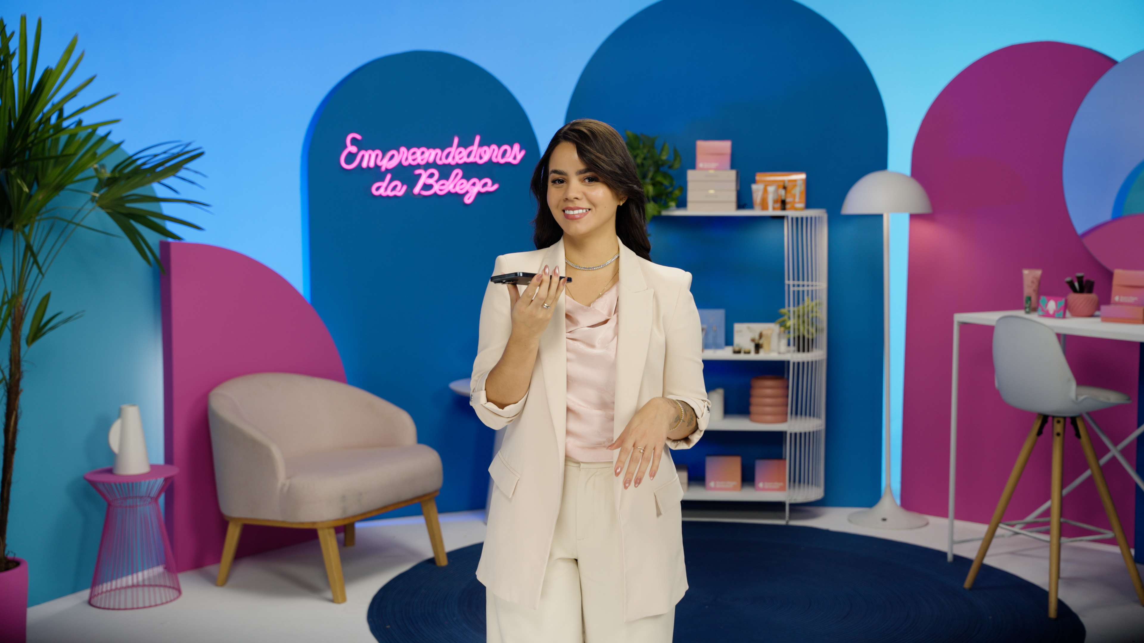 Transforma o teu atendimento numa experiência profissional: aprende técnicas para encantar e fidelizar clientes image